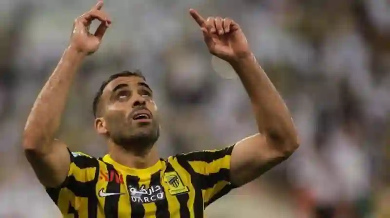 4 فرق من دوري روشن تتنافس لخطف نجم الاتحاد